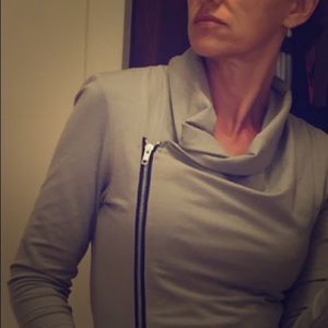 Meet your Posher, Ivy